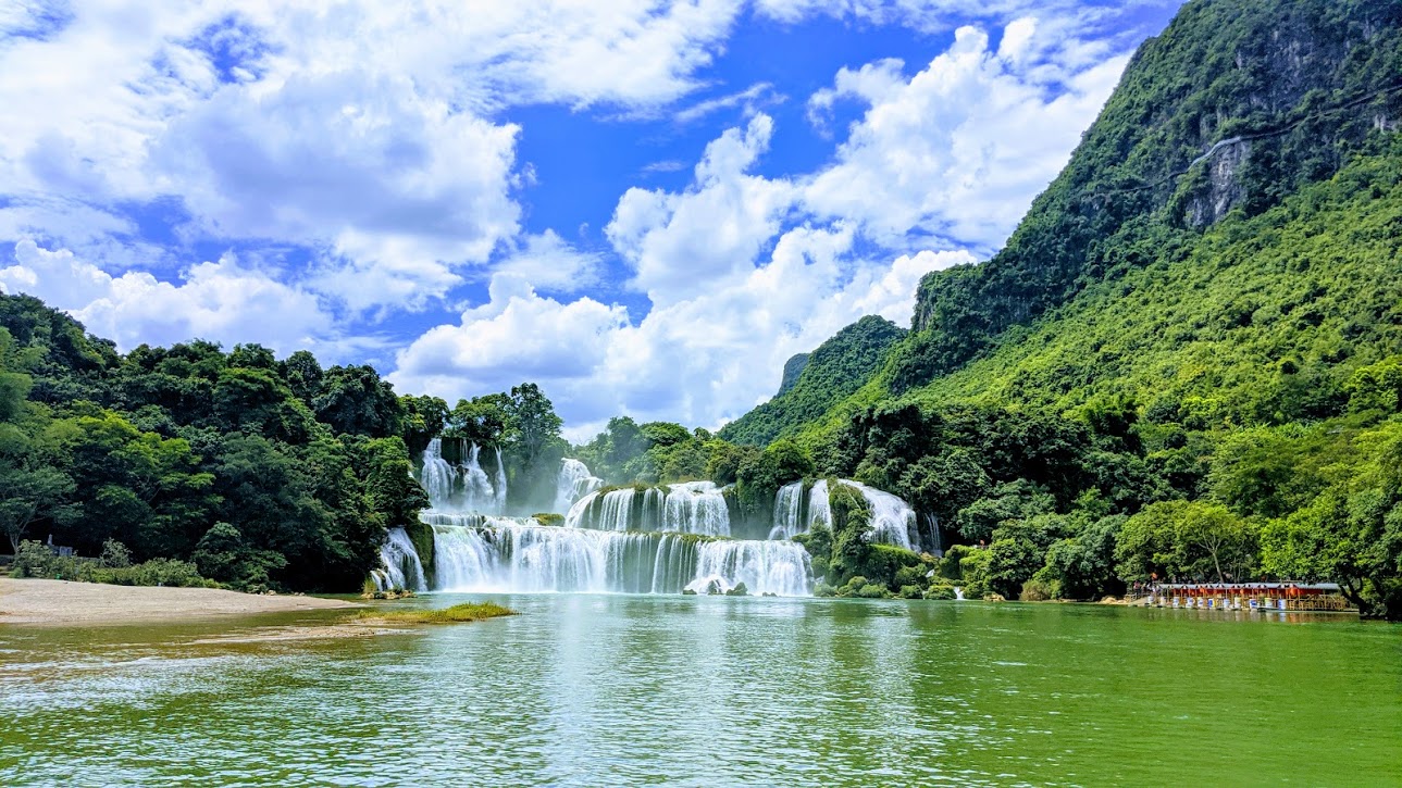 VB027: VIETNAM WALKING TOUR ( 10 Days/ 09 Nights)